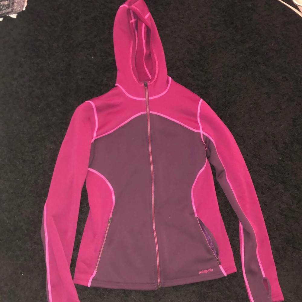Women’s Patagonia full zip sweatshirt